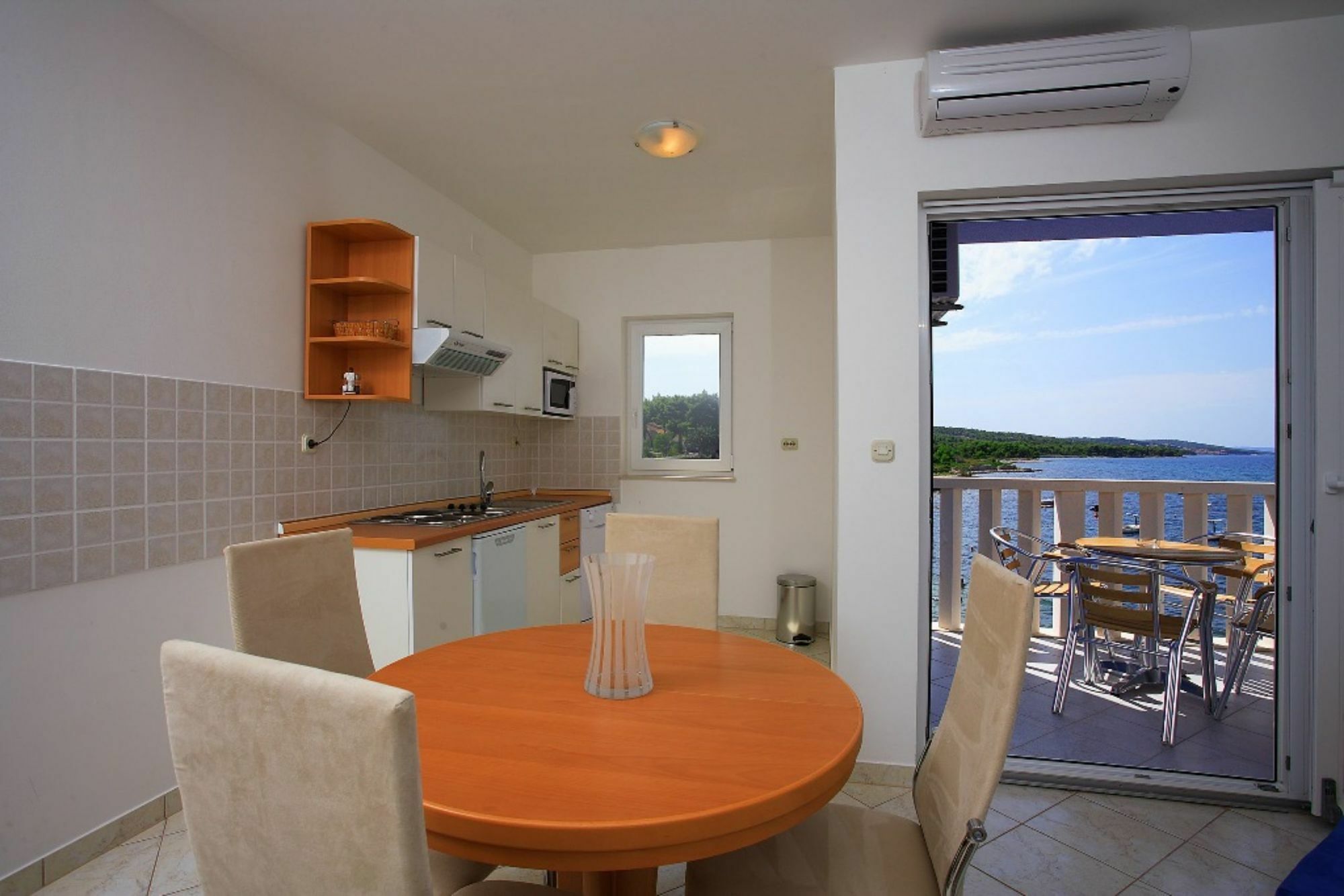 Aparthotel Marina Gromela Mirce Екстериор снимка
